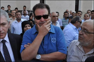 بالصور.. قلة من الفنانين في وداع عمر الحريري!! صورة رقم 9 بالصور.. قلة من الفنانين في وداع عمر الحريري!! صورة رقم 9