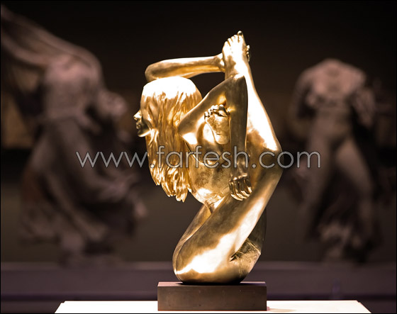 تمثال كيت موس الذهبي يباع في مزاد علني!!  صورة رقم 4