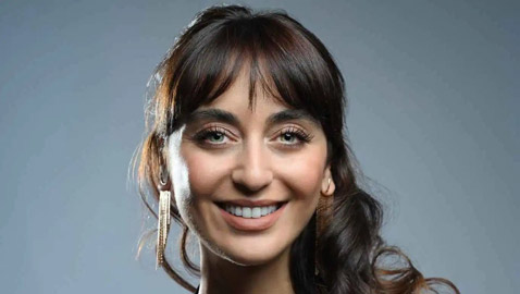اللبنانية فايا يونان: شامة على ظهري كشفت اصابتي بالسرطان! وبسبب حلم مؤثر لجأت للطبيب والجراحة فورا!